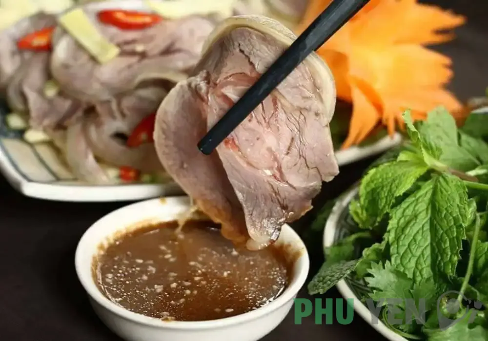 Dê núi Chóp Chài – Đặc sản thịt dê của Phú Yên