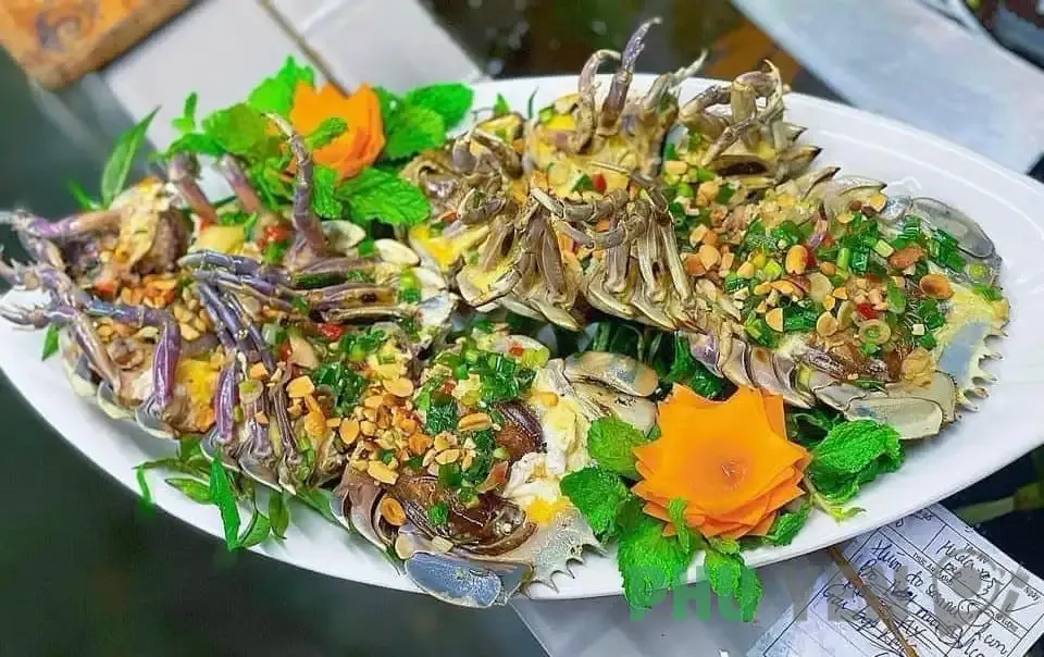 Bất ngờ với độ ngon khó cưỡng ẩn sau hình dạng kỳ lạ của bọ biển Phú Yên