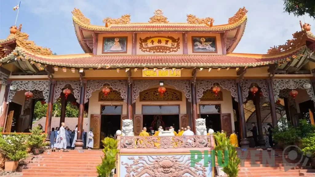 Cuộc sống bộn bề thì hãy đến Núi Chóp Chài – Chùa Bảo Lâm Phú Yên để an yên trong lòng