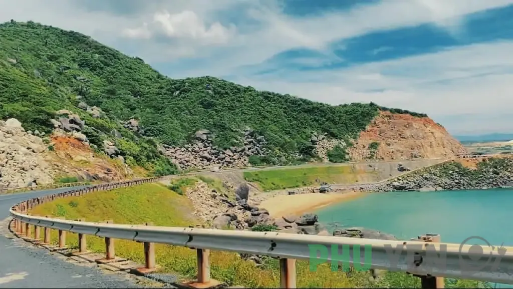 Bãi Tiên Phú Yên – Về xứ Nẫu, khám phá nàng tiên còn say giấc nồng