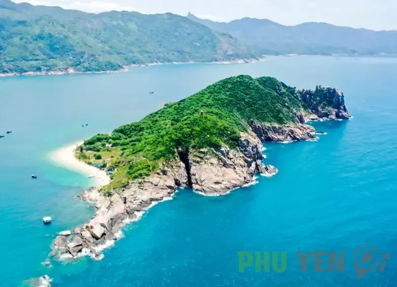 Trải nghiệm Hòn Nưa: Tìm về vẻ đẹp hoang sơ nơi biển trời Phú Yên