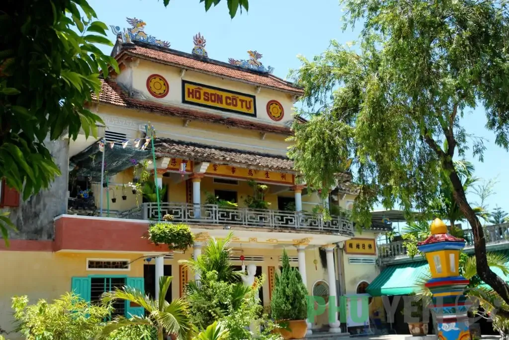 Khám phá Chùa Hồ Sơn Phú Yên – Ngôi chùa linh thiêng trong lòng người dân Tuy Hòa Khám phá Chùa Hồ Sơn Phú Yên – Ngôi chùa linh thiêng trong lòng người dân Tuy Hòa