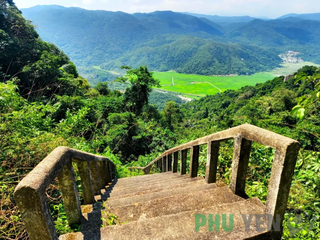 Phú Yên: Du lịch núi Đá Bia, khám phá đỉnh cao hấp dẫn