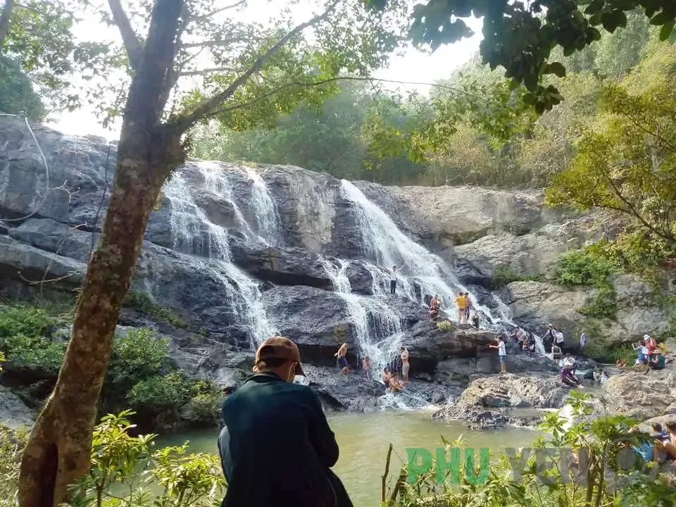 Tìm về chút bình yên nơi Thác Cây Đu Phú Yên xinh đẹp