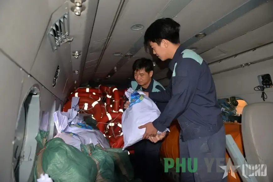 Trực thăng Trung đoàn Không quân 930 sẵn sàng cất cánh bay cứu hộ, cứu nạn các tỉnh Nam Trung Bộ